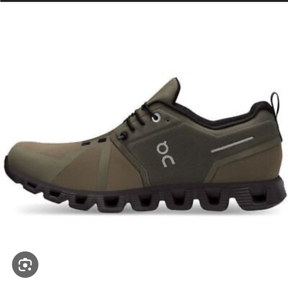 On Cloud 5 Waterproof Olive/Black BRAND NEW!!! (Men's Size 9.5)